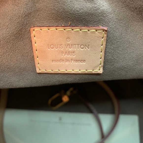Louis Vuitton Limited Edition Courtney Bag - Picture 11 of 11